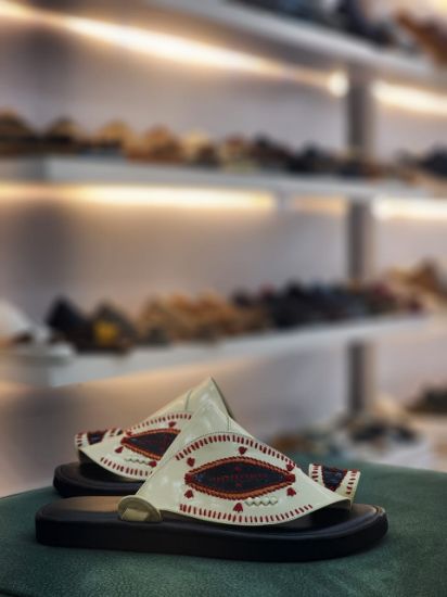 صورة شرقي مطرز مديل ف34